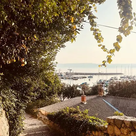 Apartment Nika Novi Vinodolski
